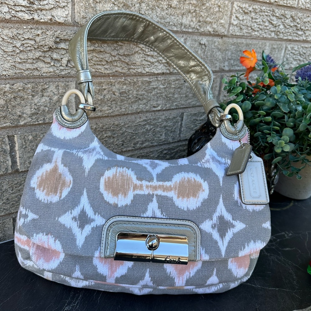 Authentic Coach Kristin Op Art Signature IKAT Sm Hippie Hobo Purse Bag 17083